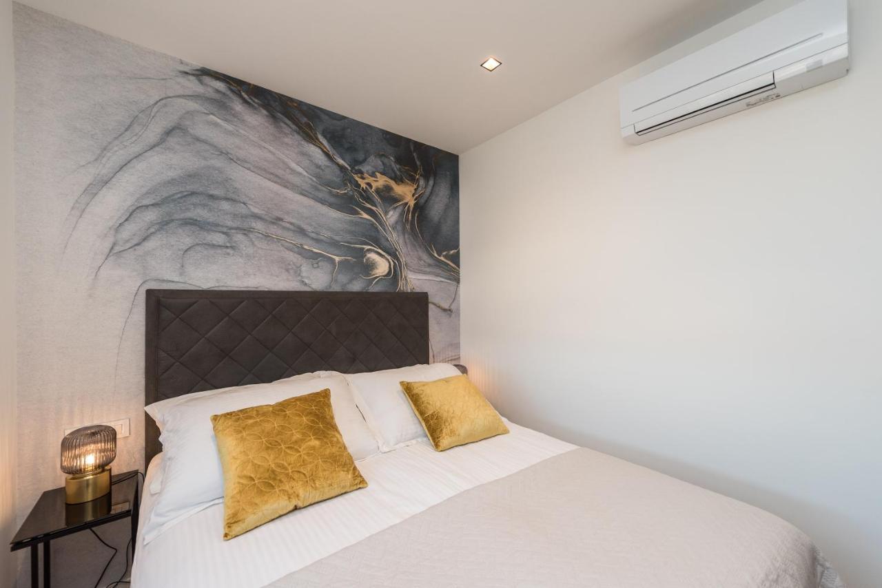 Green Sky Luxury Penthouse Apartment Zara Esterno foto