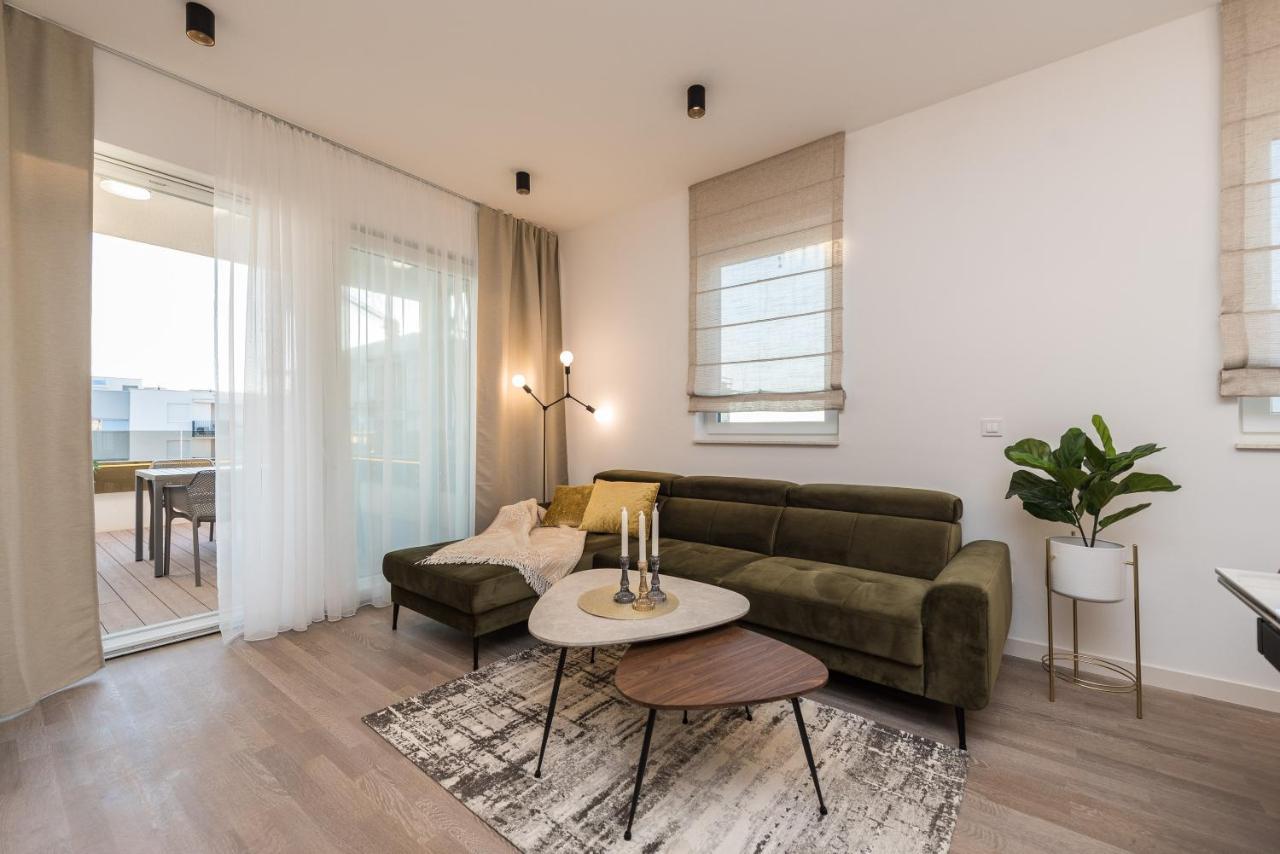Green Sky Luxury Penthouse Apartment Zara Esterno foto