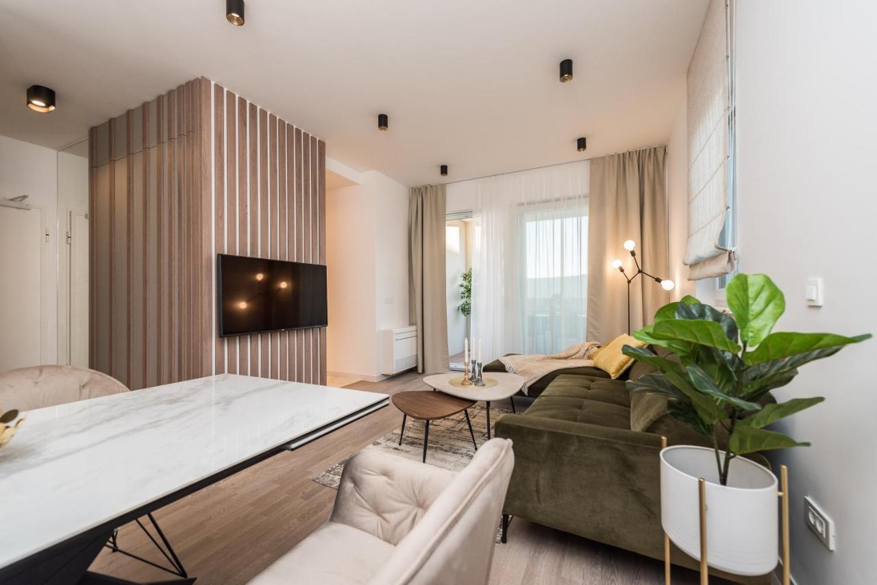 Green Sky Luxury Penthouse Apartment Zara Esterno foto