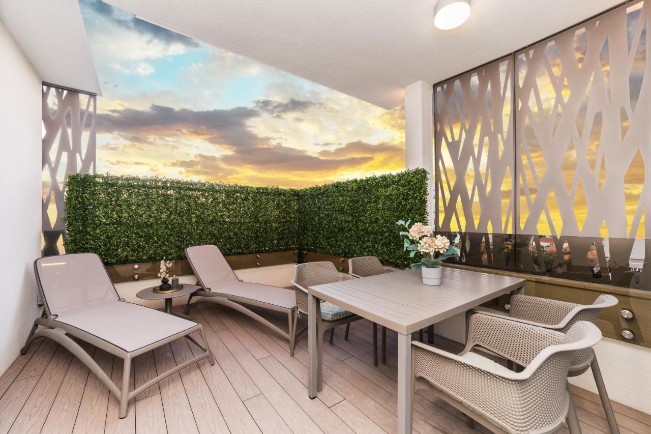 Green Sky Luxury Penthouse Apartment Zara Esterno foto