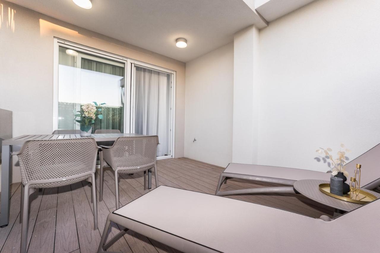 Green Sky Luxury Penthouse Apartment Zara Esterno foto